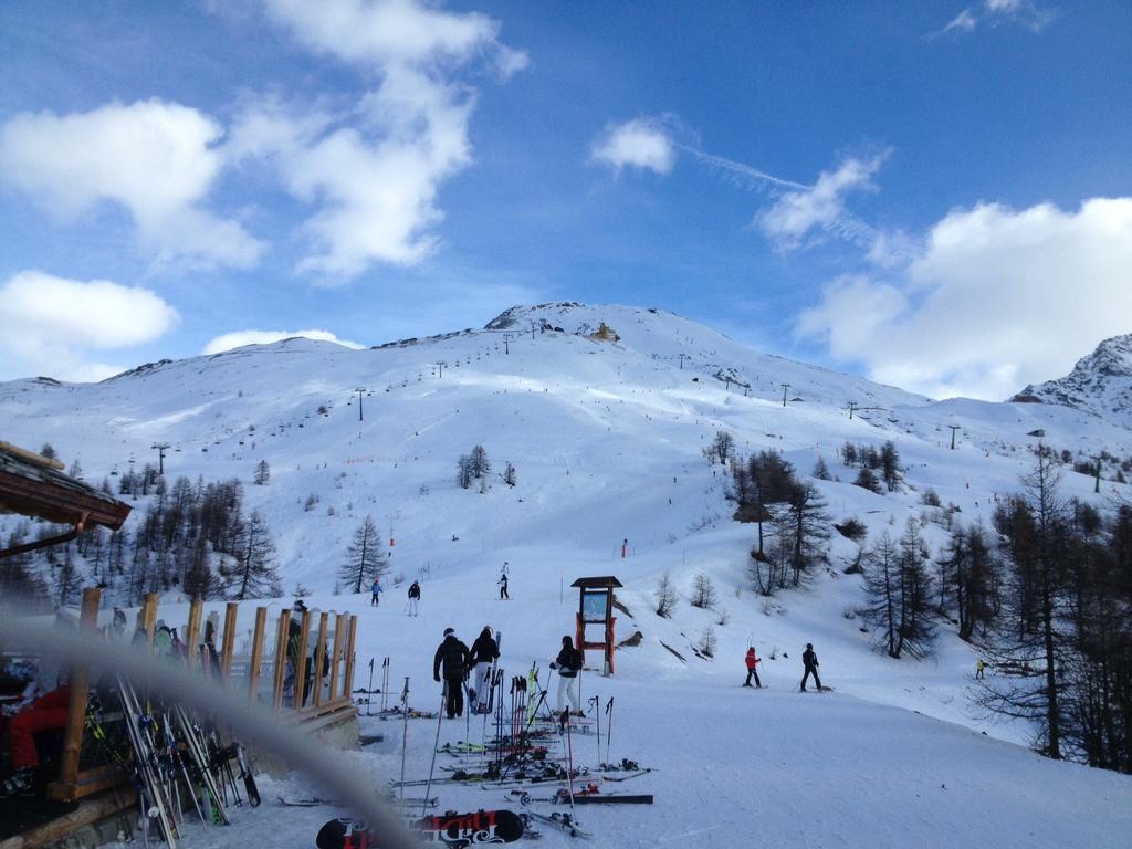 Olimpic Village Th Sestriere Apartments Buitenkant foto
