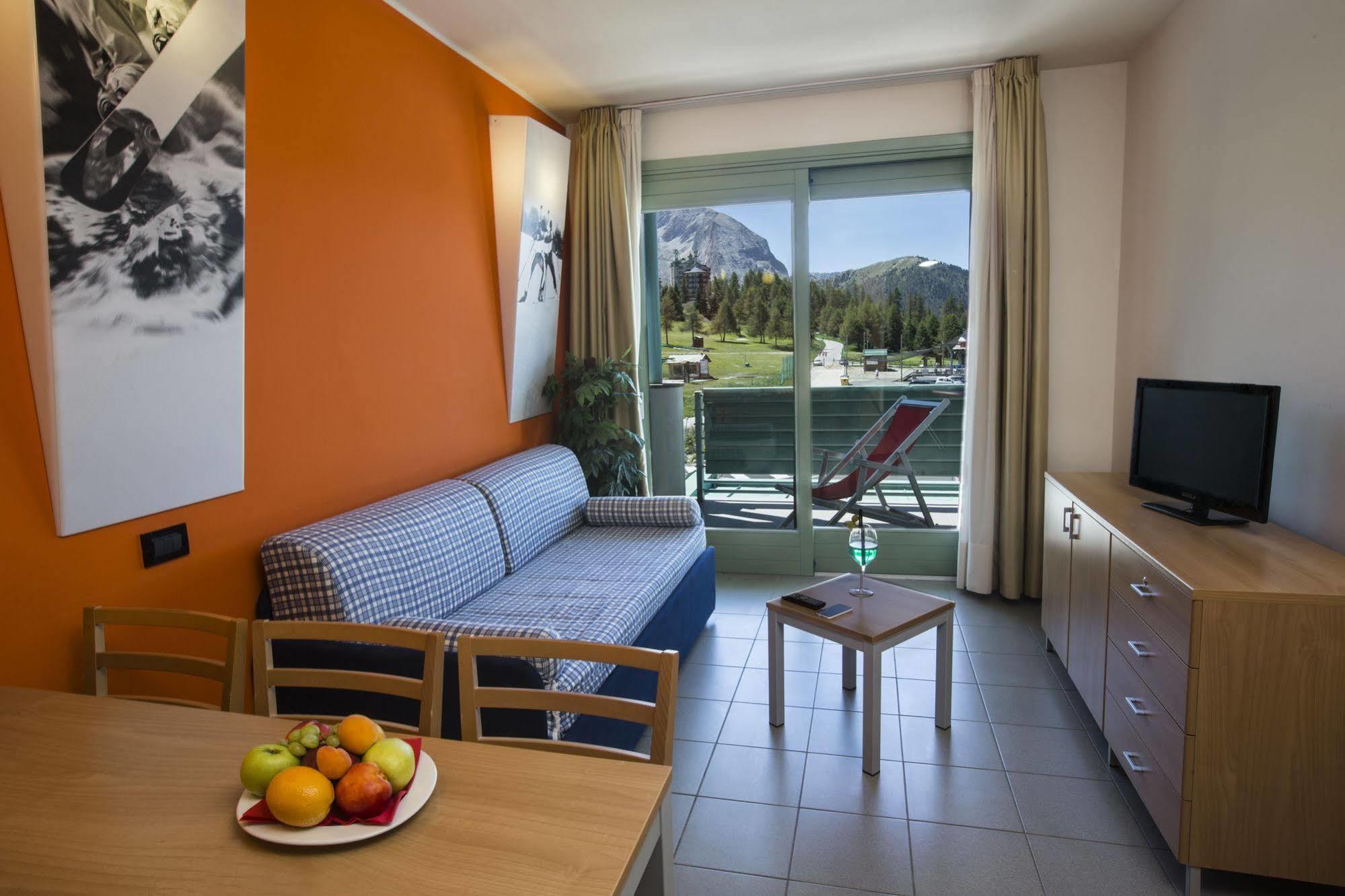 Olimpic Village Th Sestriere Apartments Buitenkant foto